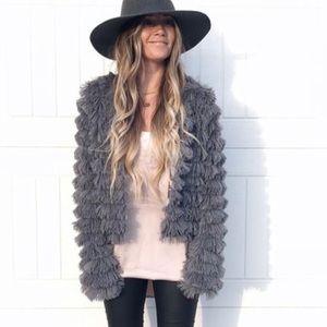 Vici collection grey tiered Faux Fur jacket!